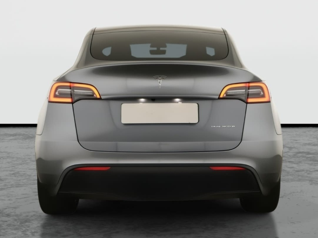 Tesla Model Y 4x4 2023 6