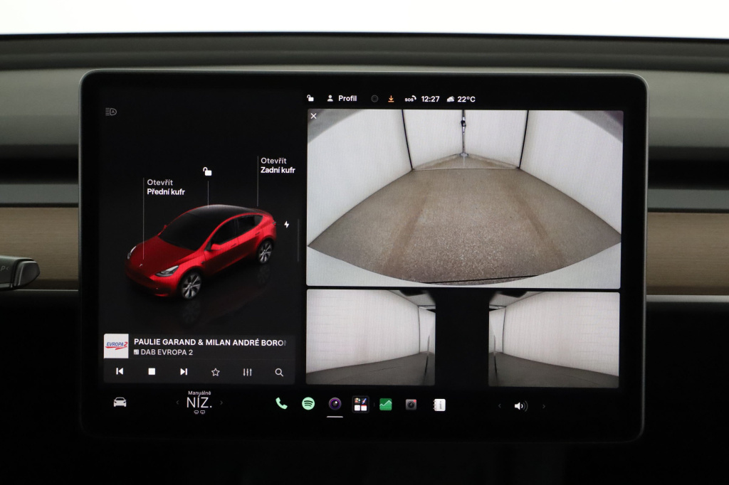 Tesla Model Y 4x4 2023 21