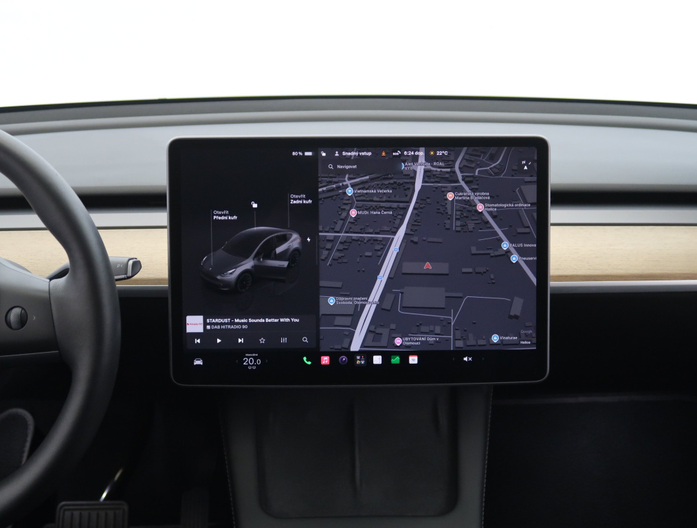Tesla Model Y 4x4 2022 14