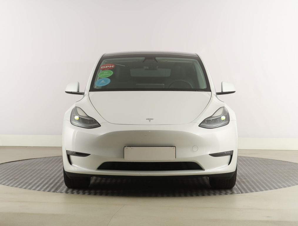 Tesla Model Y 4x4 2023 2