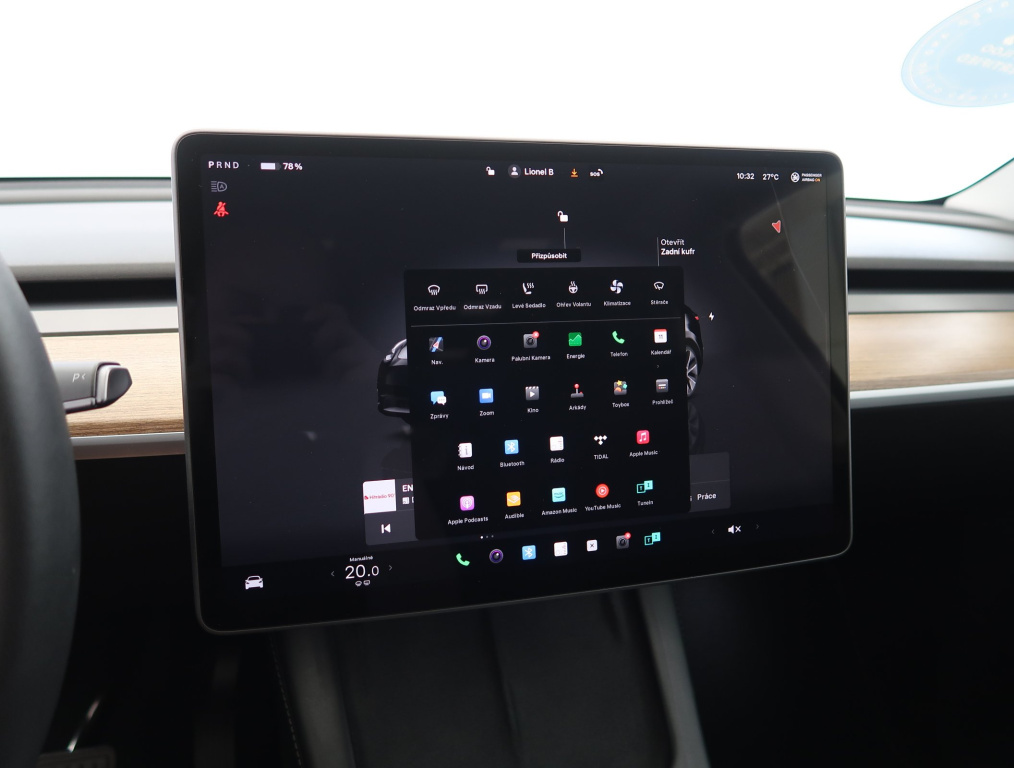 Tesla Model Y 4x4 2023 20