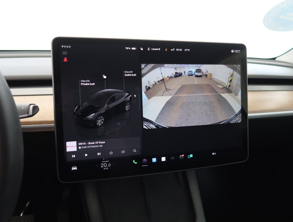 Tesla Model Y 4x4 2023 21