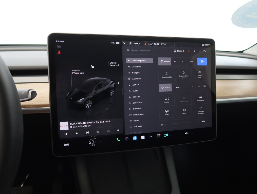 Tesla Model Y 4x4 2023 22