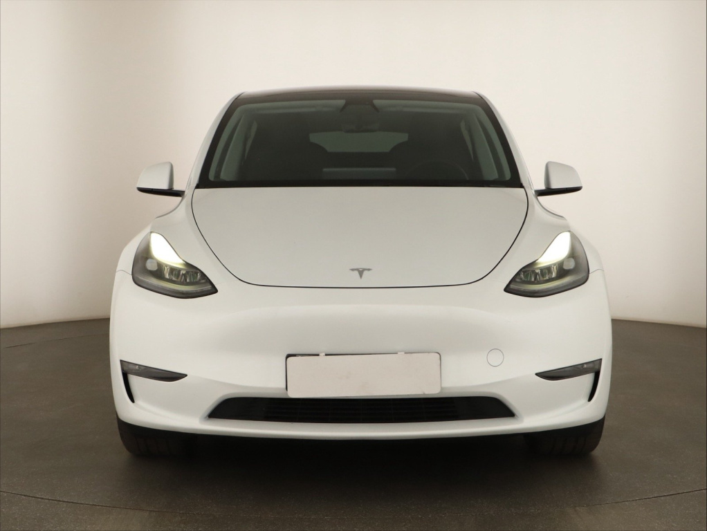 Tesla Model Y 4x4 2023 2