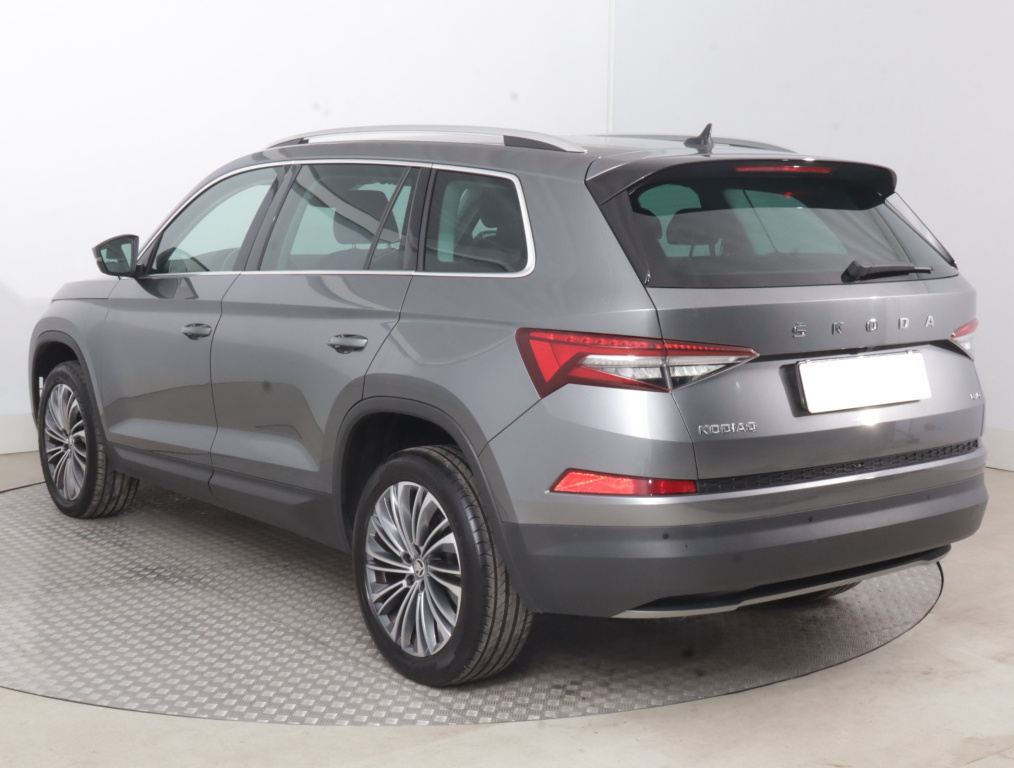 Tesla Model Y 4x4 2022 5
