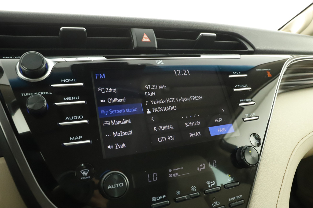 Toyota Camry 2.5 Hybrid 2020 15