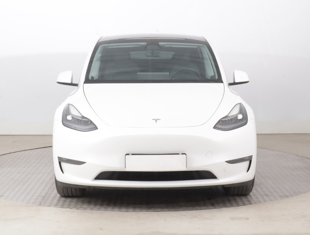 Tesla Model Y 4x4 2023 2