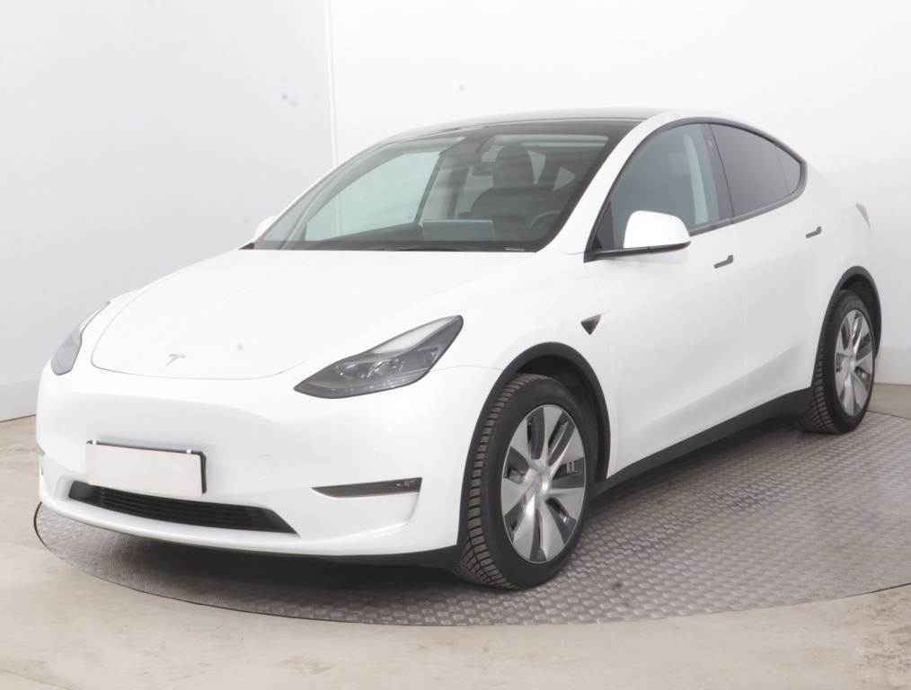 Tesla Model Y 4x4 2022 3
