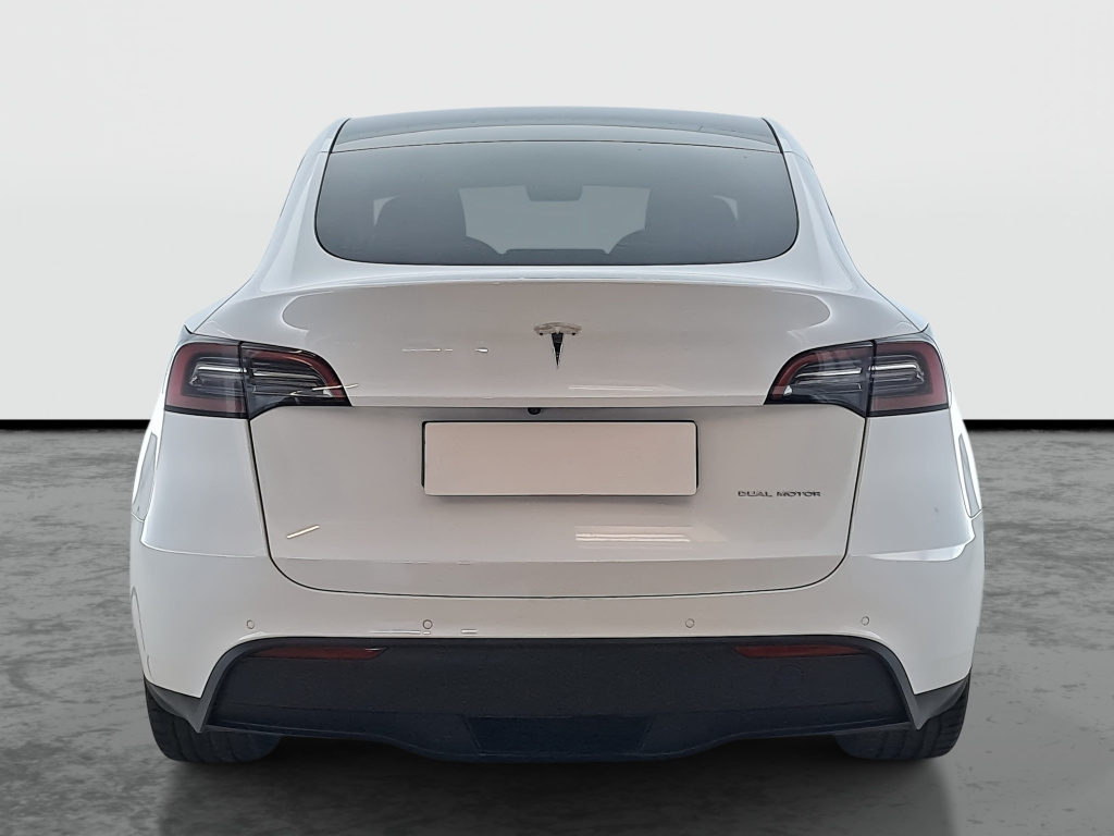 Tesla Model Y 4x4 2022 6