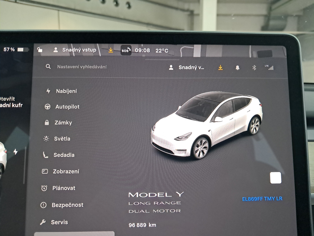 Tesla Model Y 4x4 2022 14