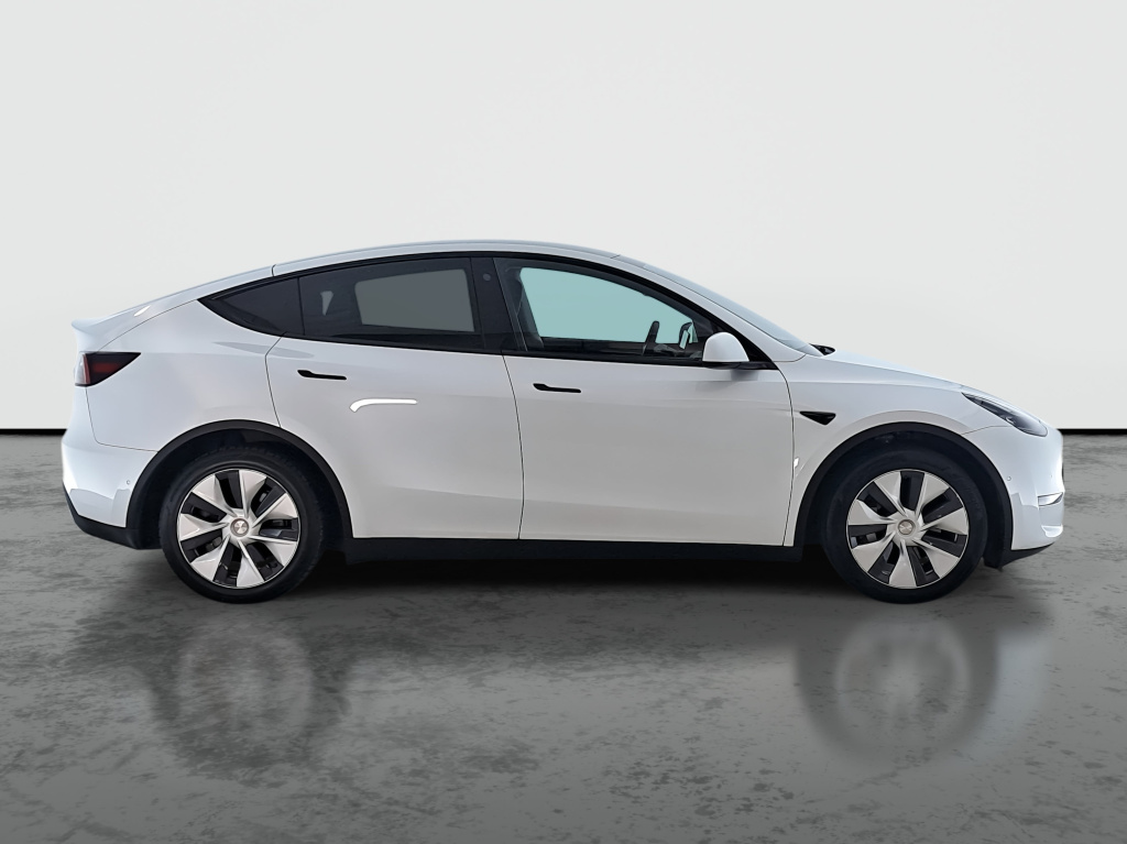 Tesla Model Y 4x4 2022 8