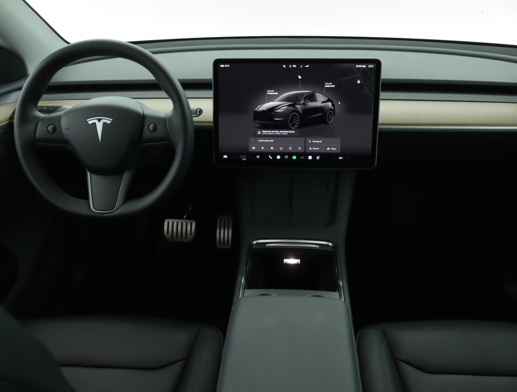 Tesla Model Y 4x4 2022 9