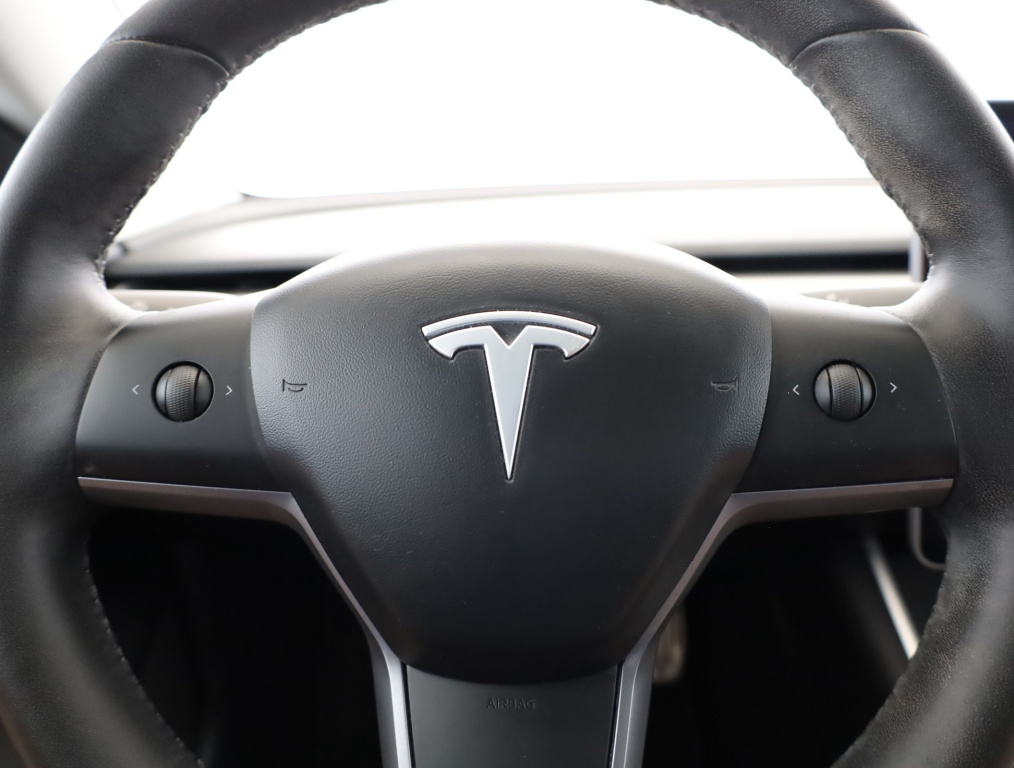 Tesla Model 3 4x4 2020 14