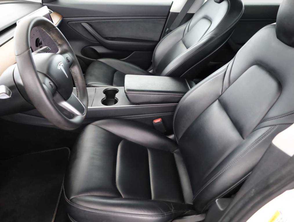 Tesla Model 3 4x4 2020 13