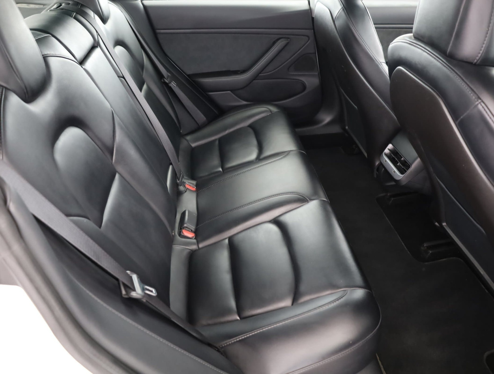 Tesla Model 3 4x4 2020 11