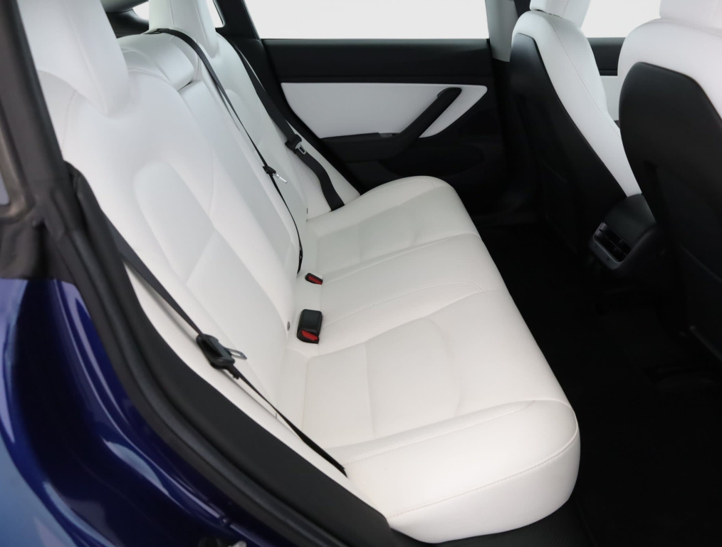 Tesla Model 3 4x4 2019 11