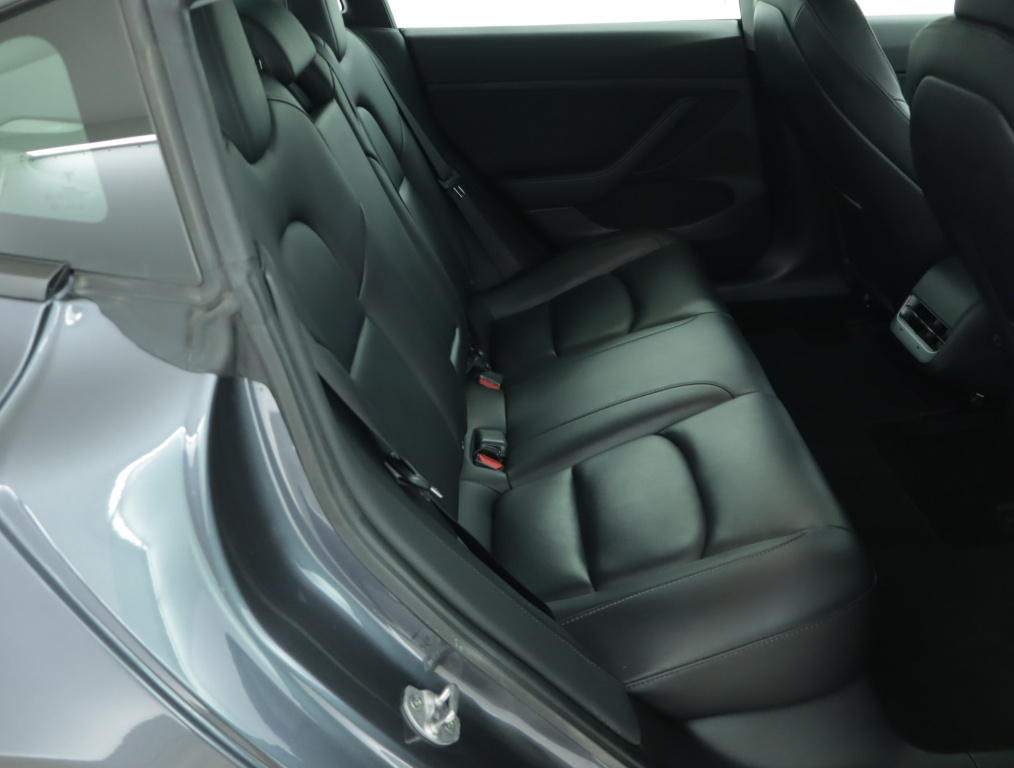 Tesla Model 3 4x4 2021 11
