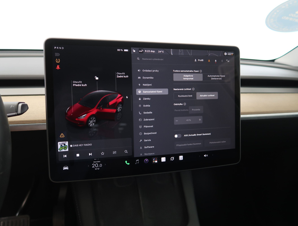 Tesla Model Y 4x4 2023 24