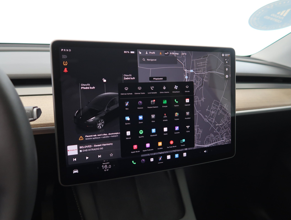 Tesla Model Y 4x4 2023 21