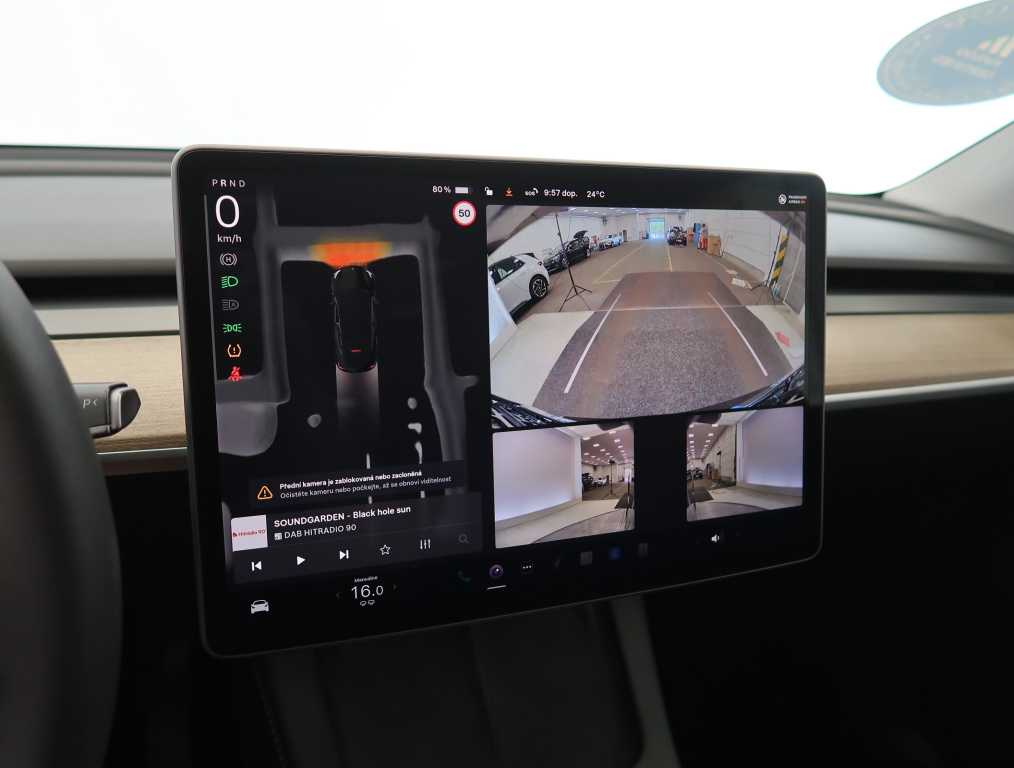 Tesla Model Y 4x4 2023 19