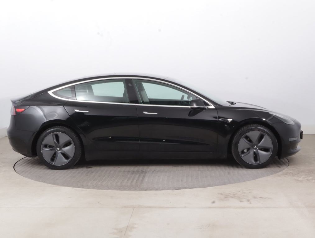 Tesla Model 3 4x4 2019 8
