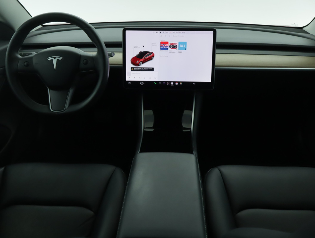 Tesla Model 3 2020 9