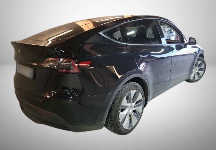 Tesla Model Y 4x4 2023 2