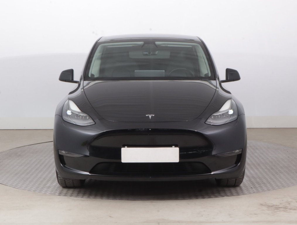 Tesla Model Y 4x4 2023 2