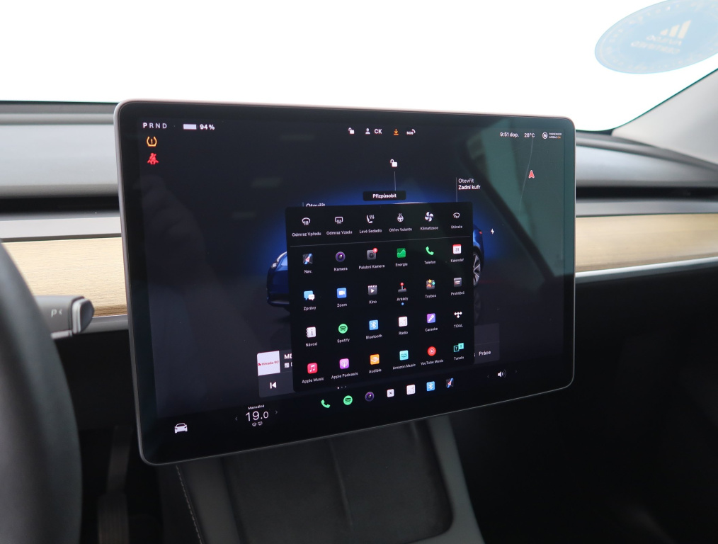 Tesla Model Y 4x4 2022 21