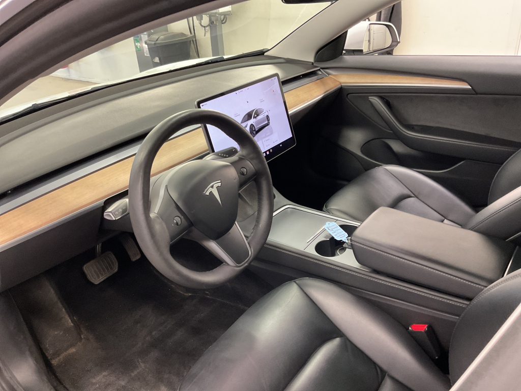 Tesla Model 3 2022 3