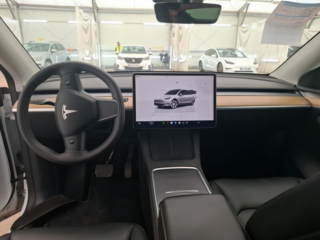 Tesla Model Y 4x4 2022 3