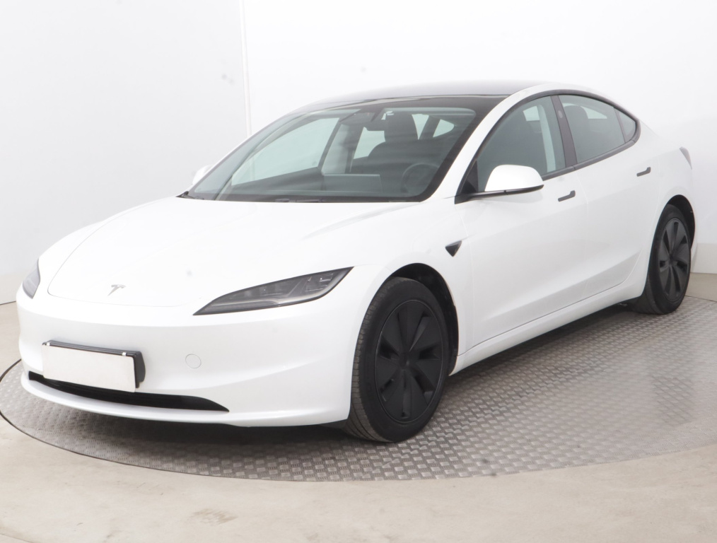 Tesla Model 3 2023 3