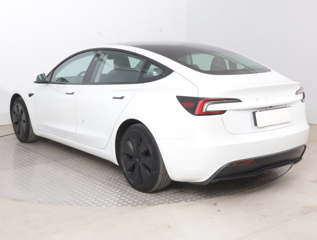 Tesla Model 3 2023 5