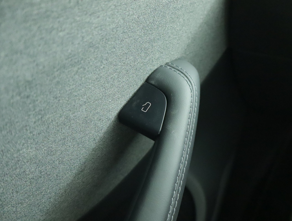 Tesla Model 3 2023 20