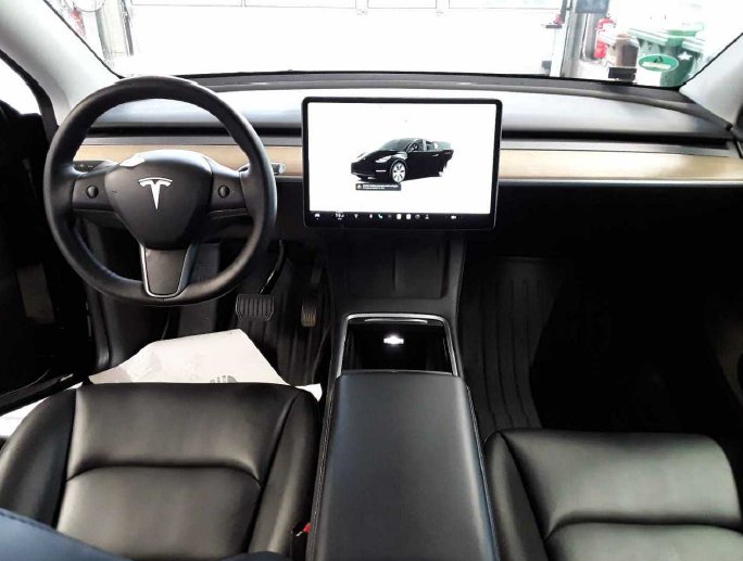 Tesla Model Y 4x4 2022 3