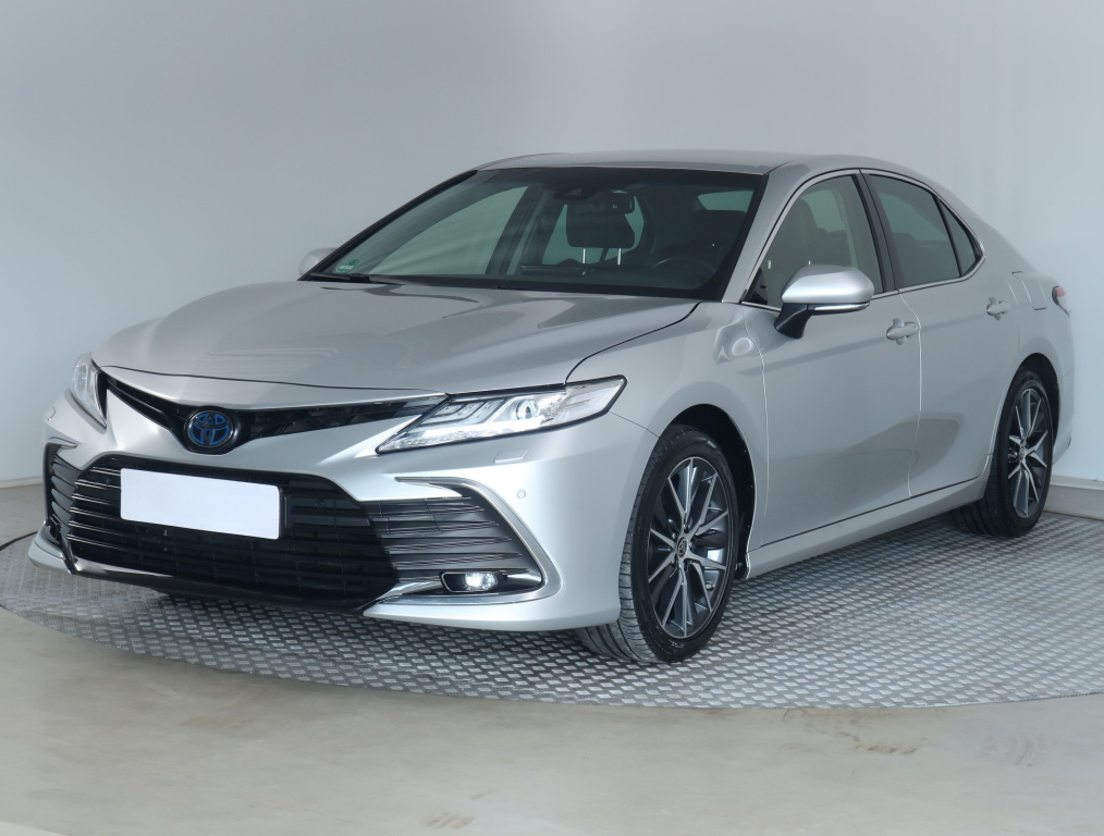 Toyota Camry 2.5 Hybrid 2022 3