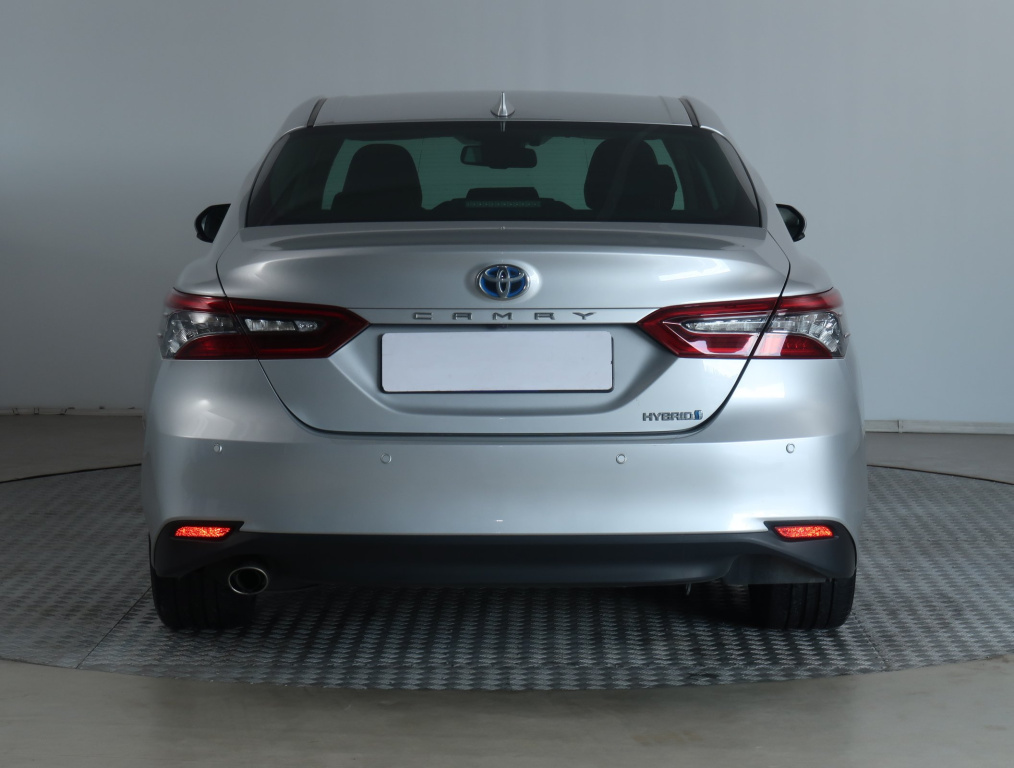 Toyota Camry 2.5 Hybrid 2022 6
