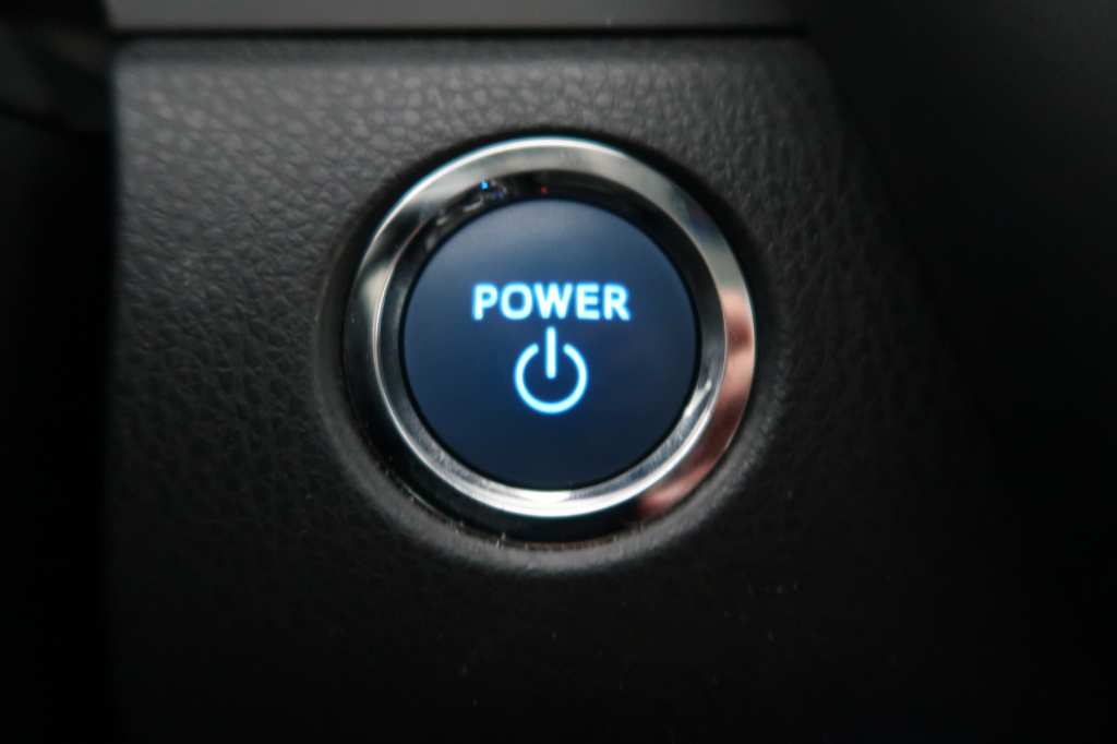 Toyota Camry 2.5 Hybrid 2022 21