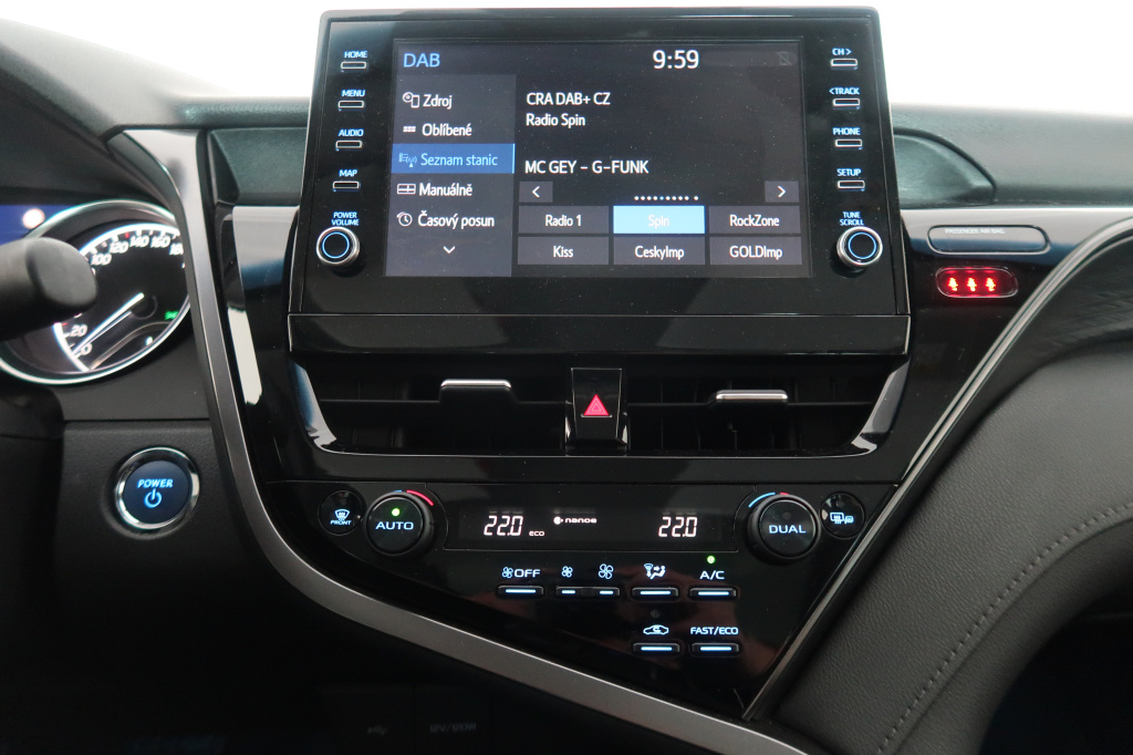 Toyota Camry 2.5 Hybrid 2022 15