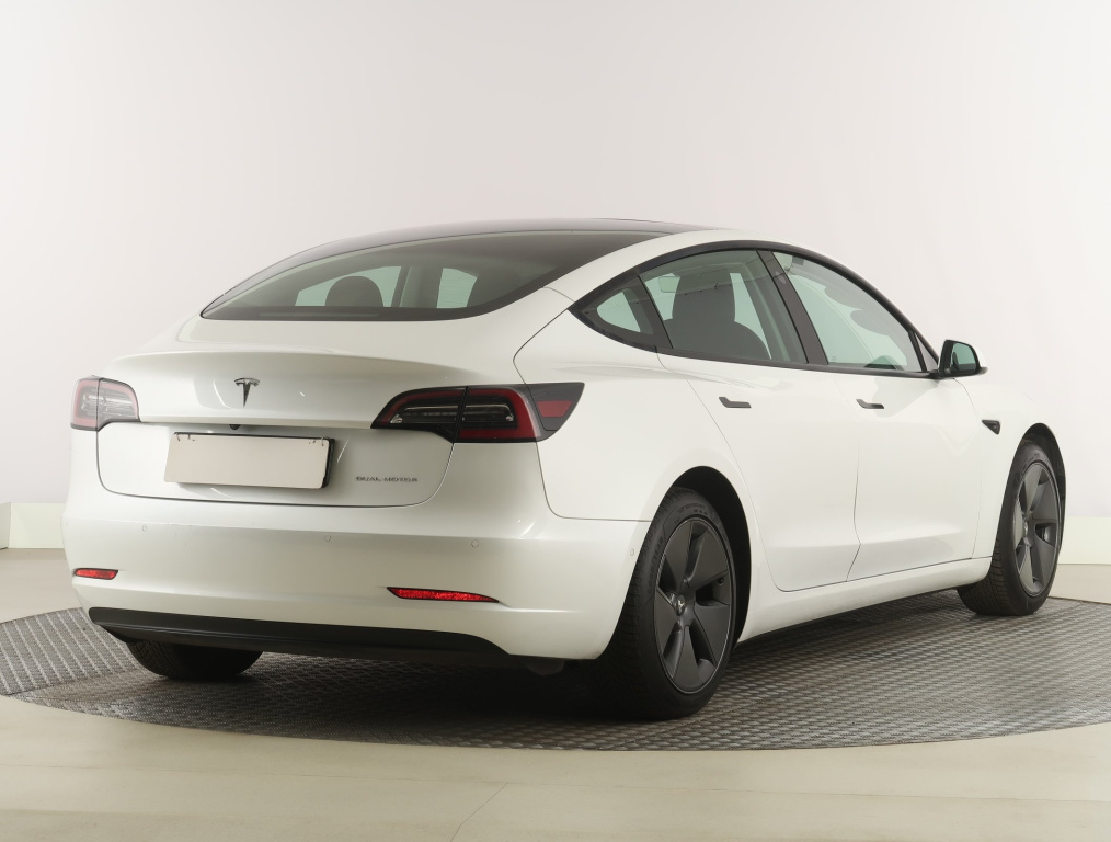 Tesla Model 3 4x4 2021 7