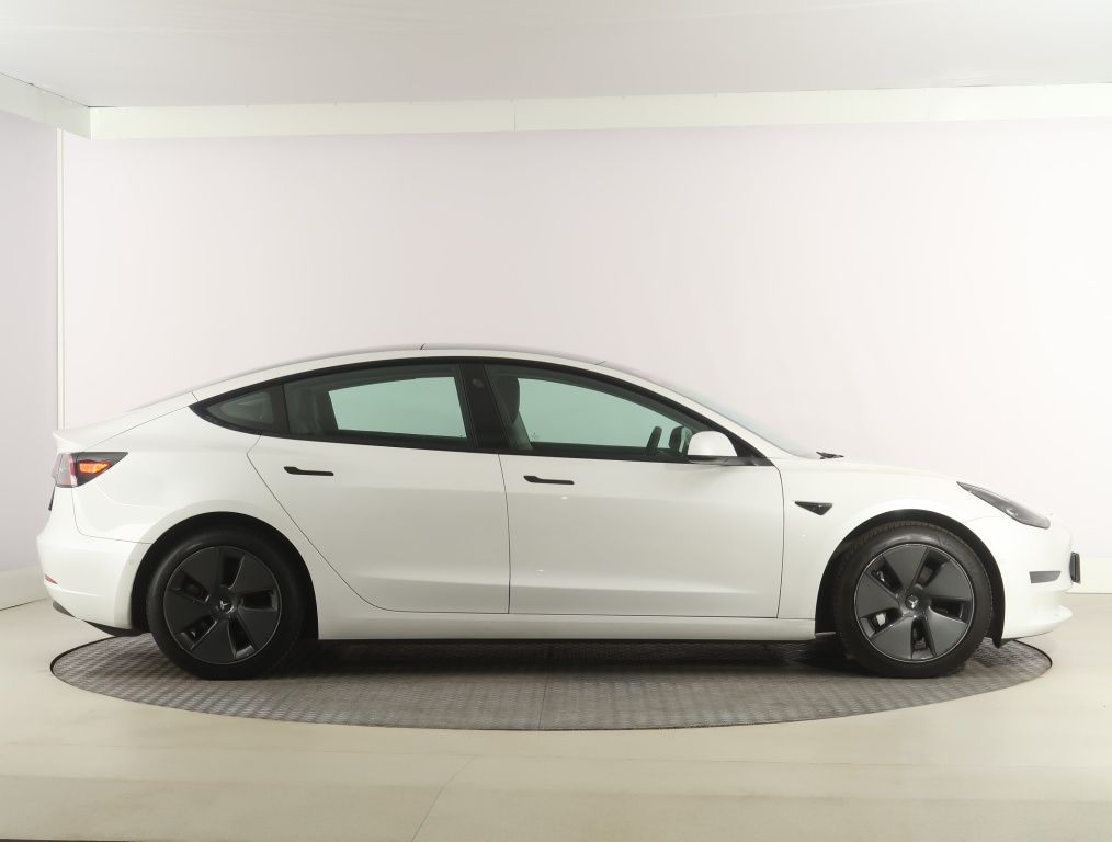 Tesla Model 3 4x4 2021 8