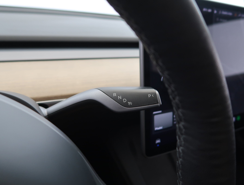 Tesla Model 3 2021 15