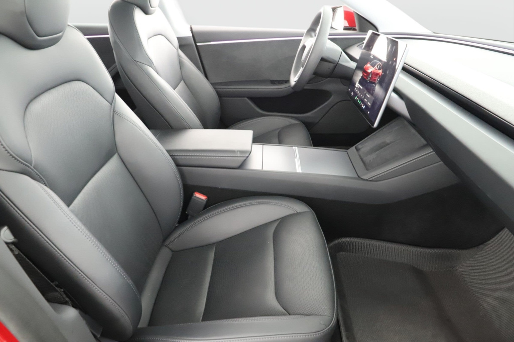 Tesla Model 3 4x4 2023 10