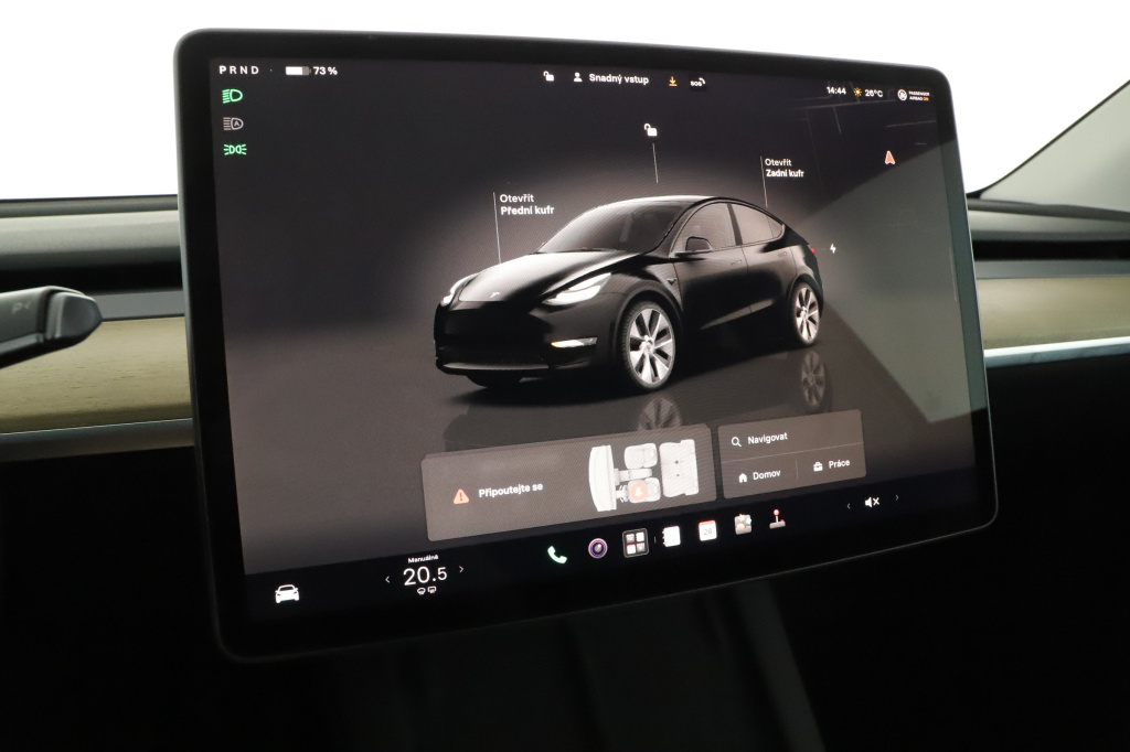 Tesla Model Y 4x4 2023 21