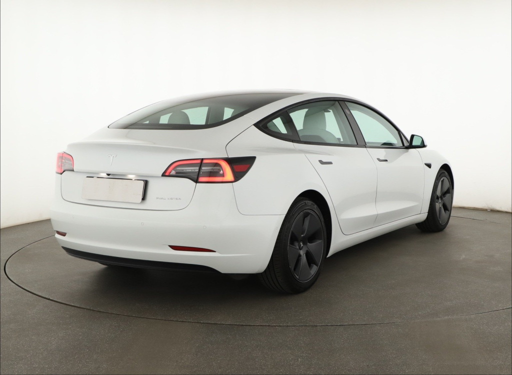Tesla Model 3 4x4 2020 7