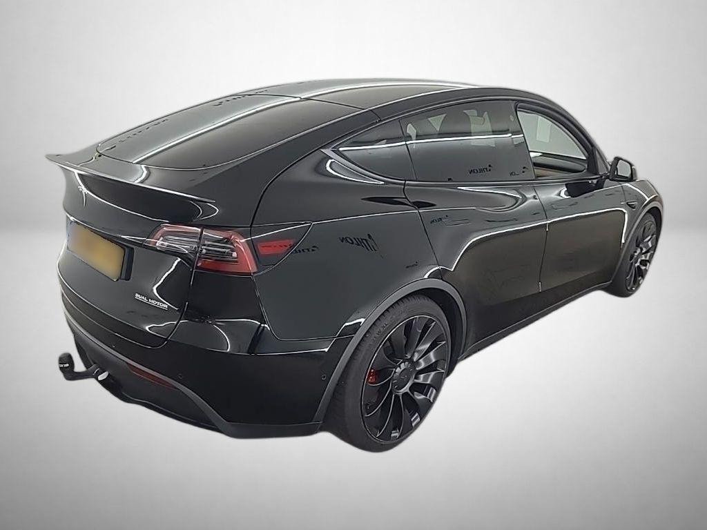 Tesla Model Y 4x4 2022 2