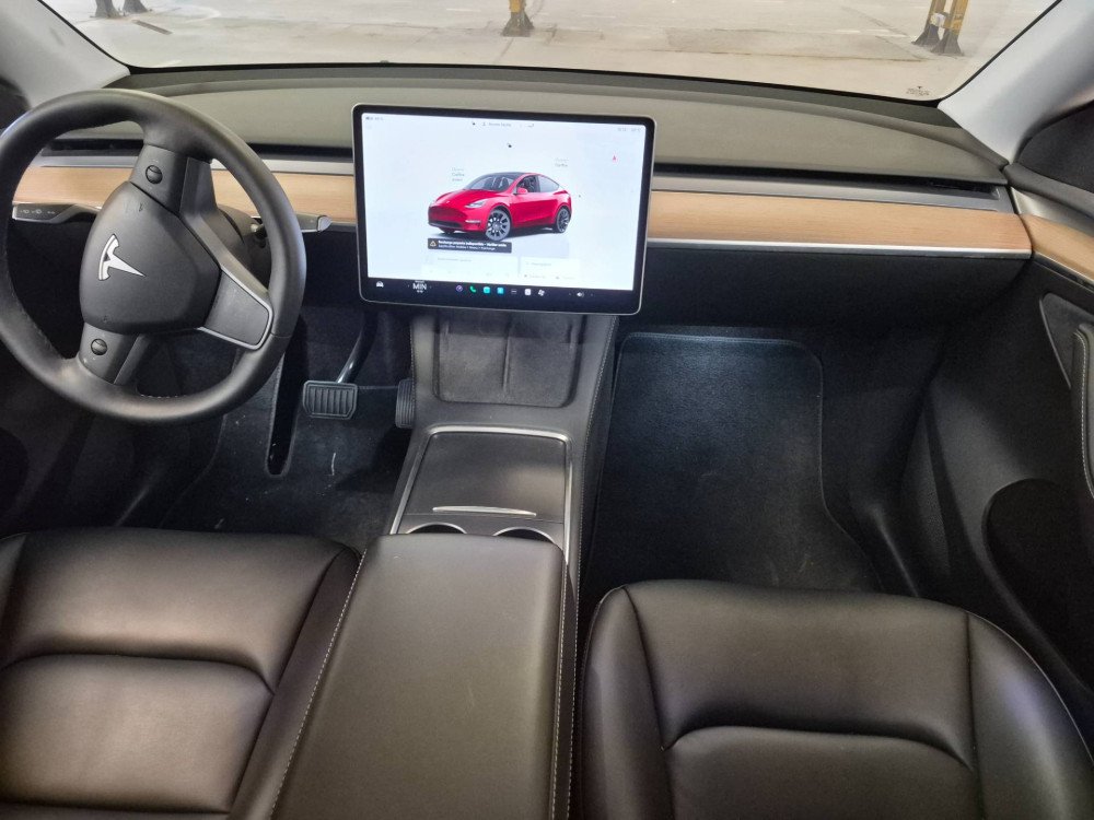Tesla Model Y 4x4 2022 3