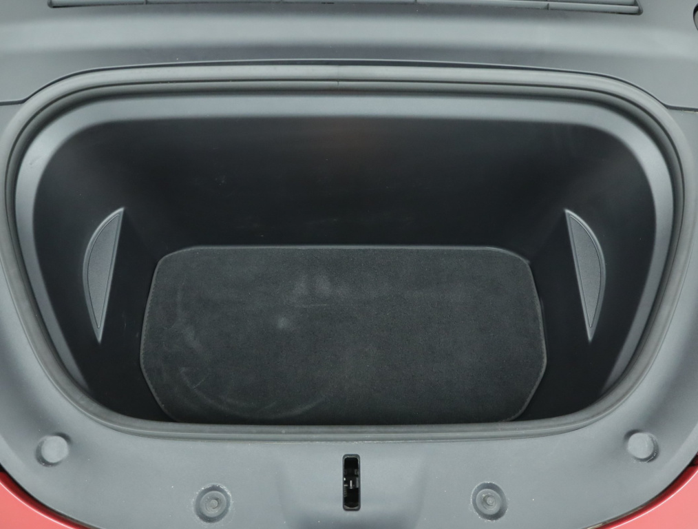 Tesla Model Y 4x4 2022 18