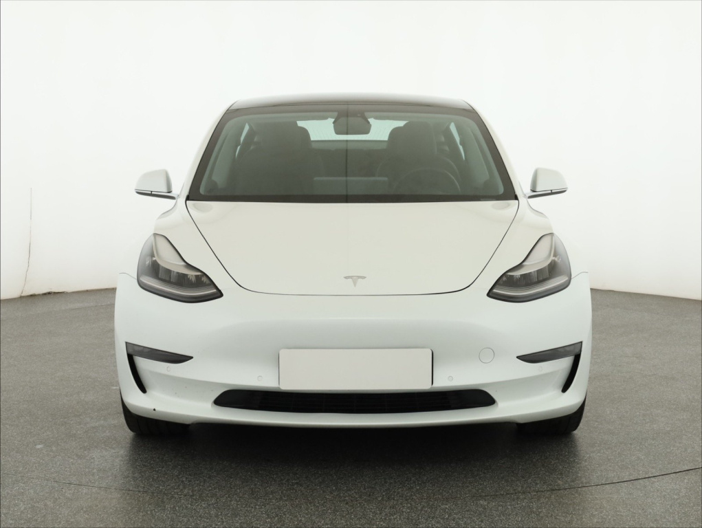 Tesla Model 3 2019 2