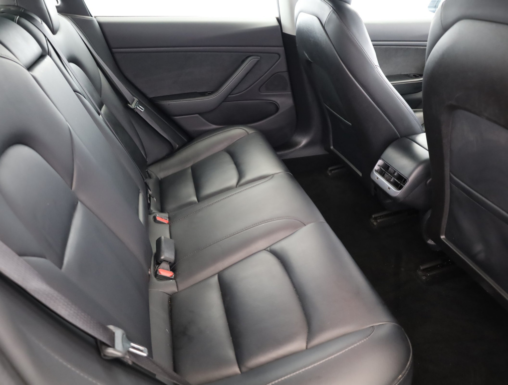 Tesla Model 3 2019 11